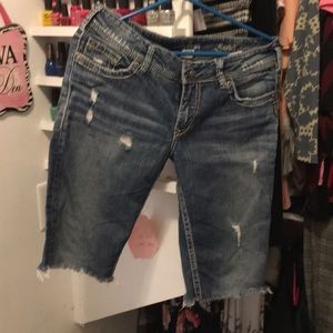 Women’s silver Suki straight cut off shorts 30